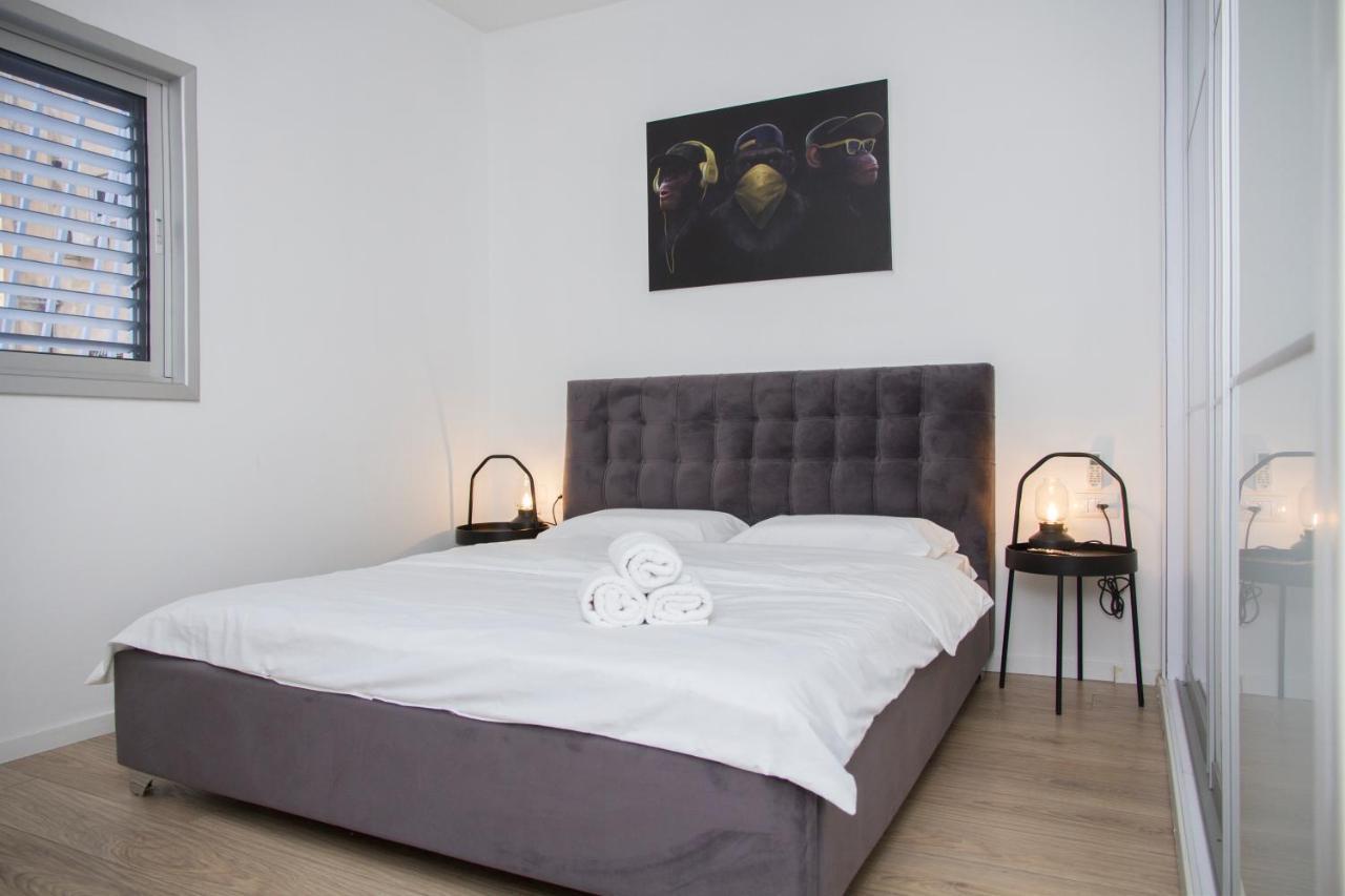 Apartments4You Etsel Bat Jam Exteriér fotografie